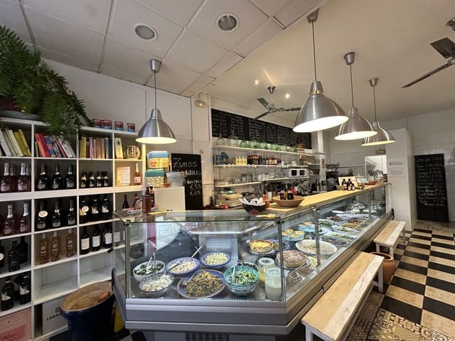 Restaurant/Bar til salg i Guadalmina Alta, Marbella med garage - € 210.000 (Ref: 9741442)