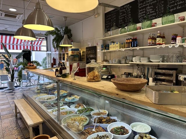 Restaurant/Bar til salg i Guadalmina Alta, Marbella med garage - € 210.000 (Ref: 9741442)