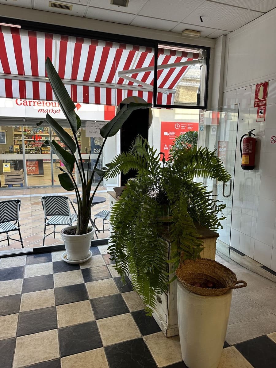 Restaurang/Bar till salu i Guadalmina med garage - 210 000 € (Ref: 9741442)