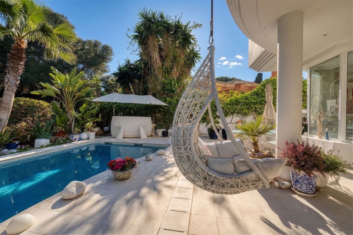 4 Zimmer Villa zu verkaufen in New Golden Mile mit Pool Garage - 2.950.000 € (Ref: 9747741)