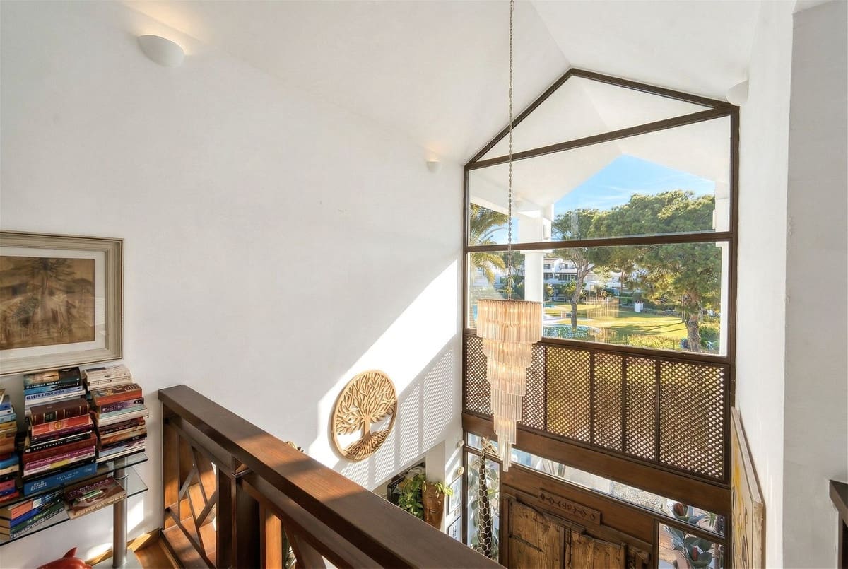 4 Zimmer Villa zu verkaufen in New Golden Mile mit Pool Garage - 2.950.000 € (Ref: 9747741)