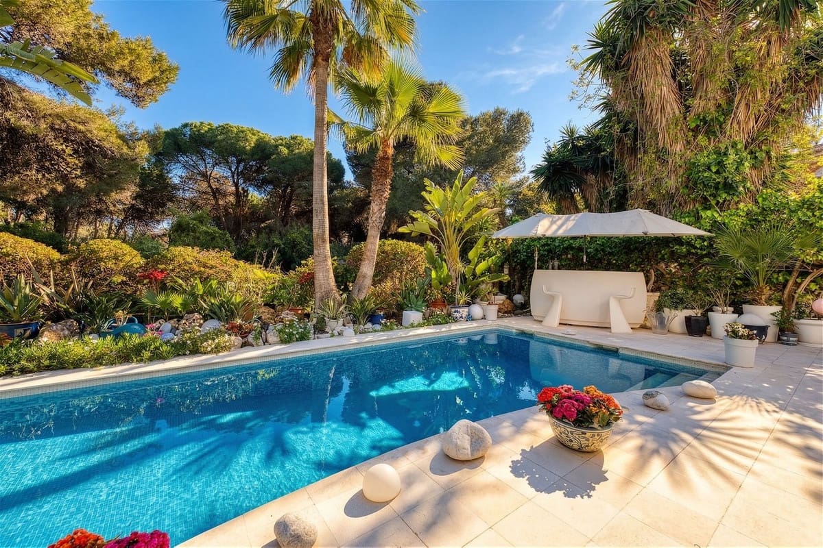 4 Zimmer Villa zu verkaufen in New Golden Mile mit Pool Garage - 2.950.000 € (Ref: 9747741)