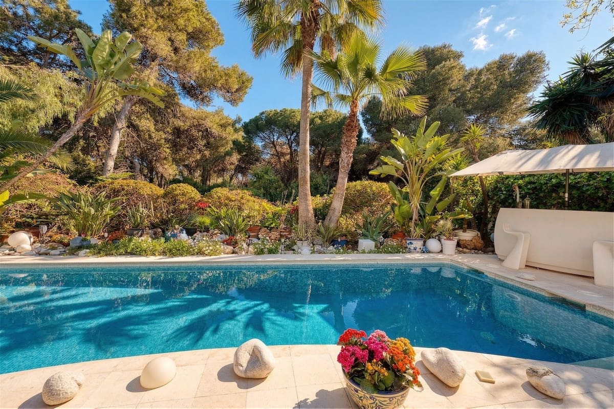 4 Zimmer Villa zu verkaufen in New Golden Mile mit Pool Garage - 2.950.000 € (Ref: 9747741)