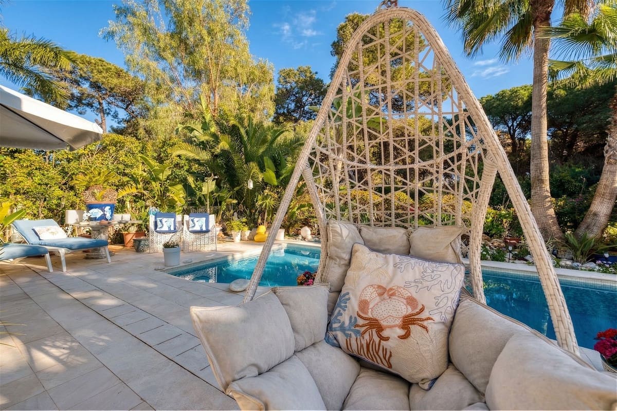 4 Zimmer Villa zu verkaufen in New Golden Mile mit Pool Garage - 2.950.000 € (Ref: 9747741)
