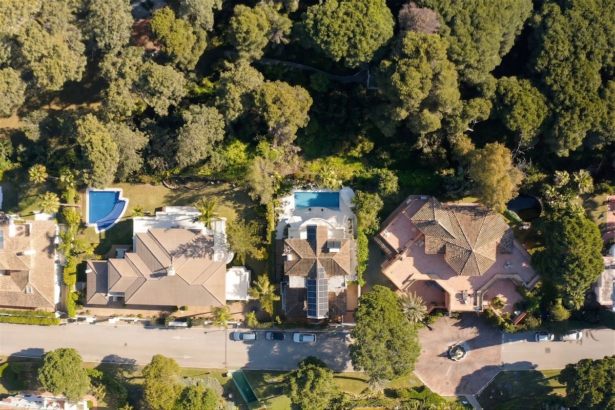 4 Zimmer Villa zu verkaufen in New Golden Mile mit Pool Garage - 2.950.000 € (Ref: 9747741)