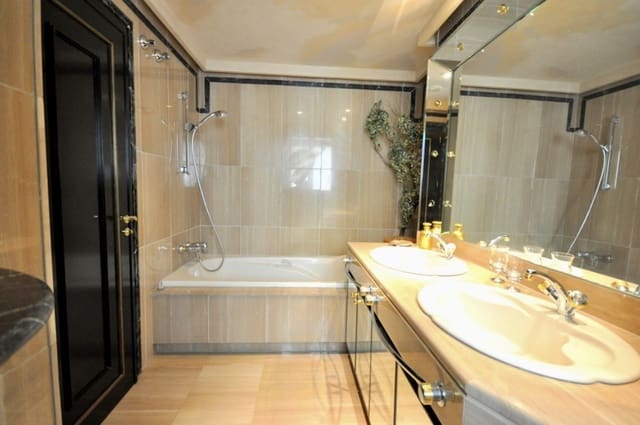 3 sovrum Lägenhet för semesterbostäder i Golden Mile, Marbella med pool garage - 7 000 € (Ref: 9751507)