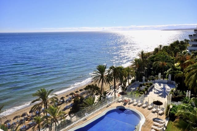 Appartement de 3 chambres de location de vacances à Golden Mile, Marbella avec piscine garage - 7 000 € (Ref: 9751507)