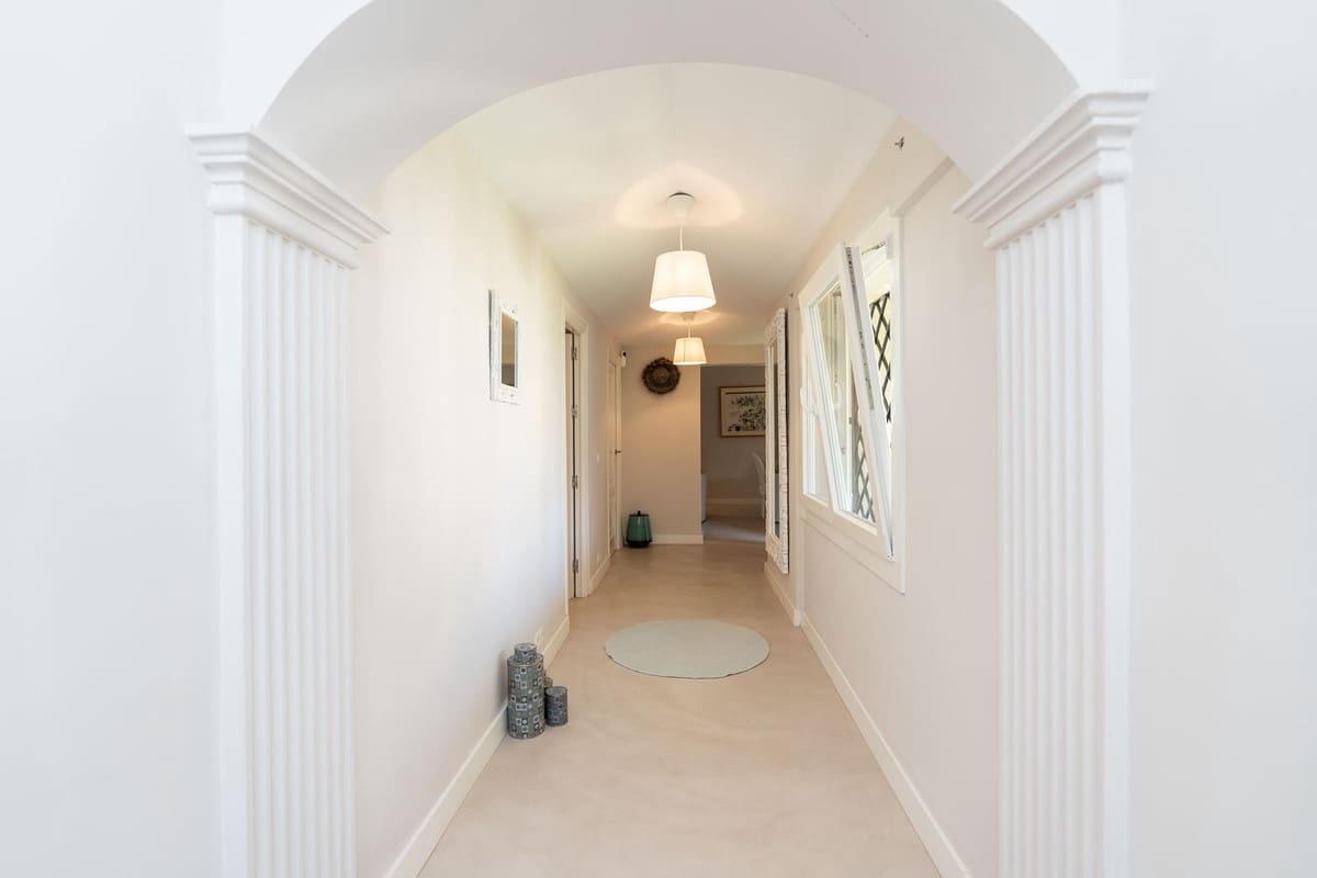 5 sovrum Villa till salu i San Pedro de Alcantara med pool garage - 1 800 000 € (Ref: 9770869)