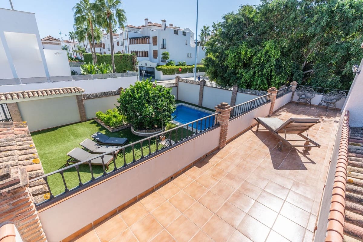 5 sovrum Villa till salu i San Pedro de Alcantara med pool garage - 1 800 000 € (Ref: 9770869)