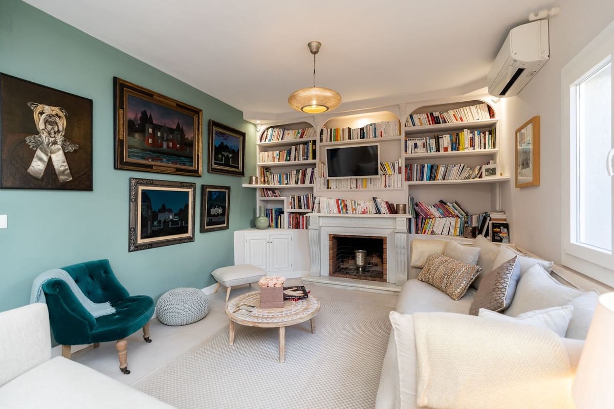 5 bedroom Villa for sale in San Pedro de Alcantara with pool garage - € 1,950,000 (Ref: 9772769)