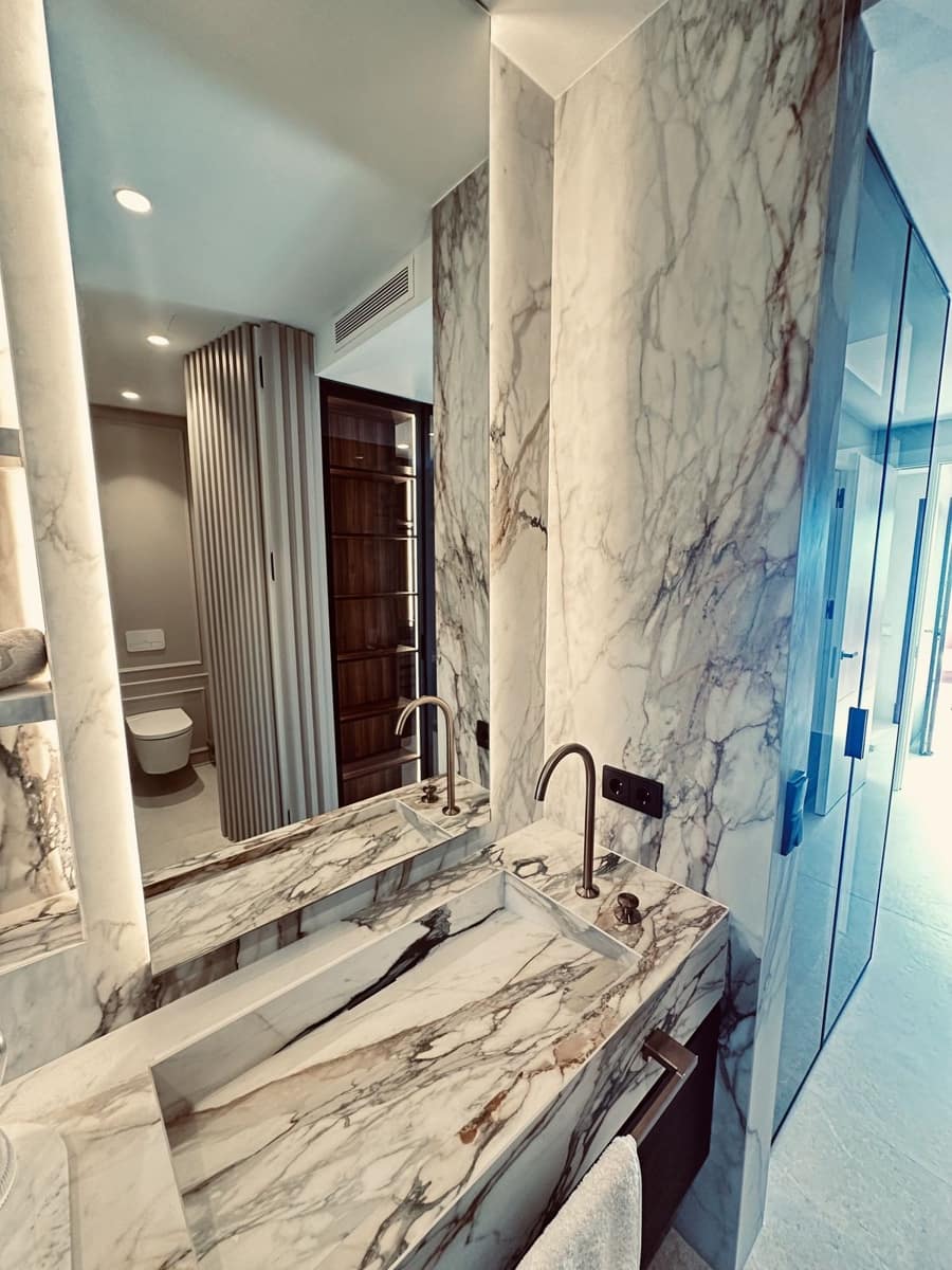 3 camera da letto Appartamento in vendita in New Golden Mile con piscina garage - 4.995.000 € (Rif: 9777730)