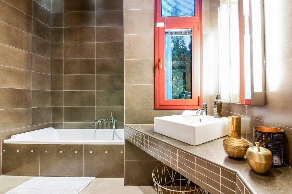 7 soverom Villa til salgs i Nueva Andalucia med svømmebasseng - € 4 400 000 (Ref: 9777731)