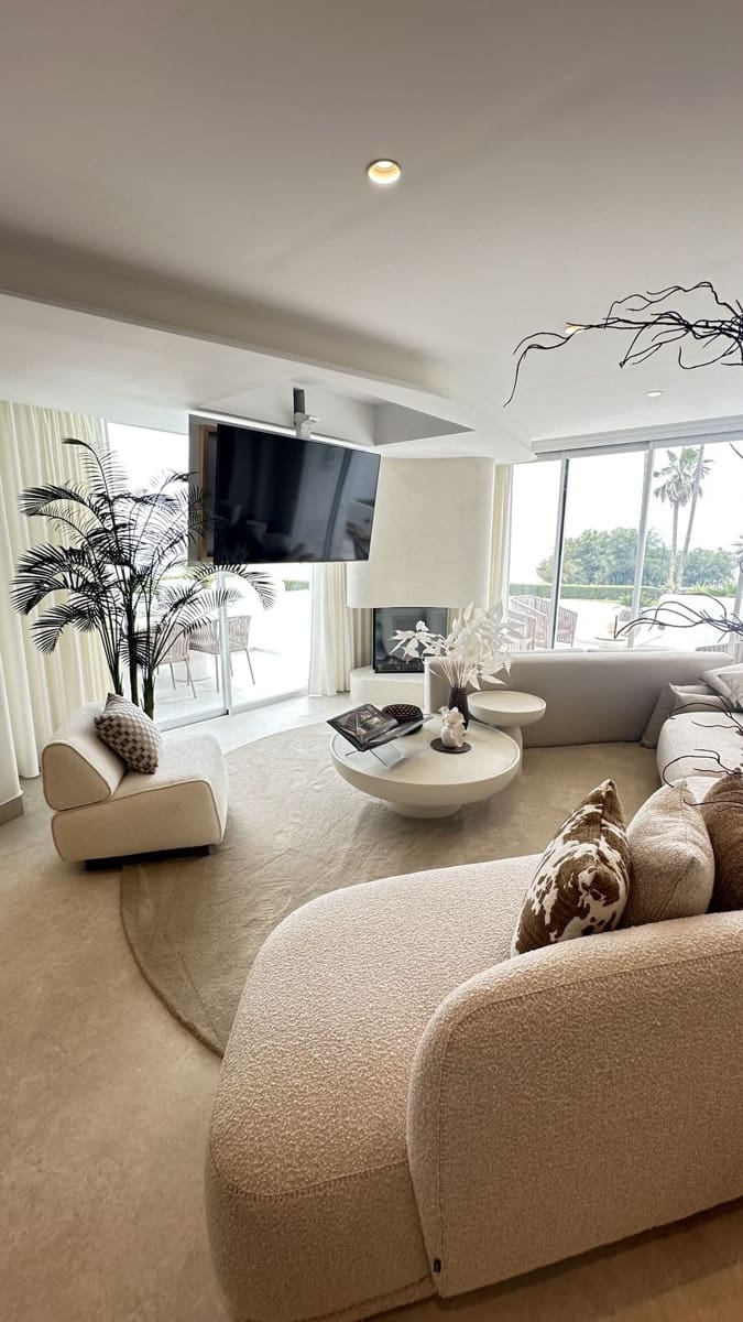 3 slaapkamer Appartement te koop in Estepona met zwembad - € 2.950.000 (Ref: 9806200)