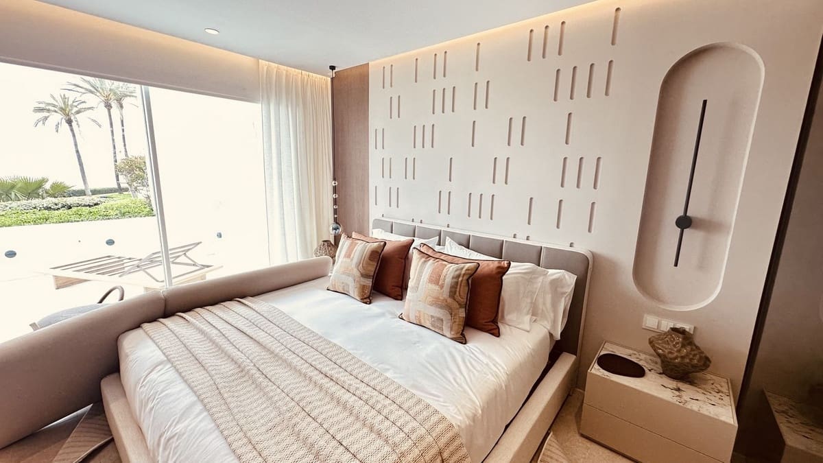 3 slaapkamer Appartement te koop in Estepona met zwembad - € 2.950.000 (Ref: 9806200)