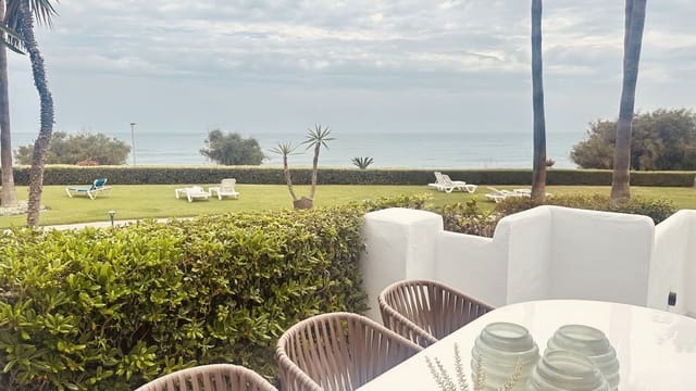 3 slaapkamer Appartement te koop in Estepona met zwembad - € 2.950.000 (Ref: 9806200)