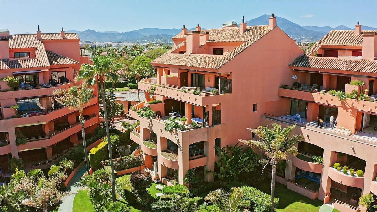 3 sovrum Takvåning till salu i Puerto Banus med pool garage - 3 500 000 € (Ref: 9826344)