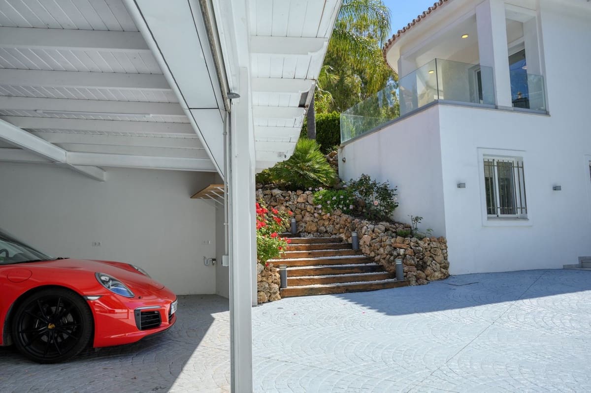 Chalet de 4 habitaciones en Benahavís en venta con piscina garaje - 2.950.000 € (Ref: 9854669)