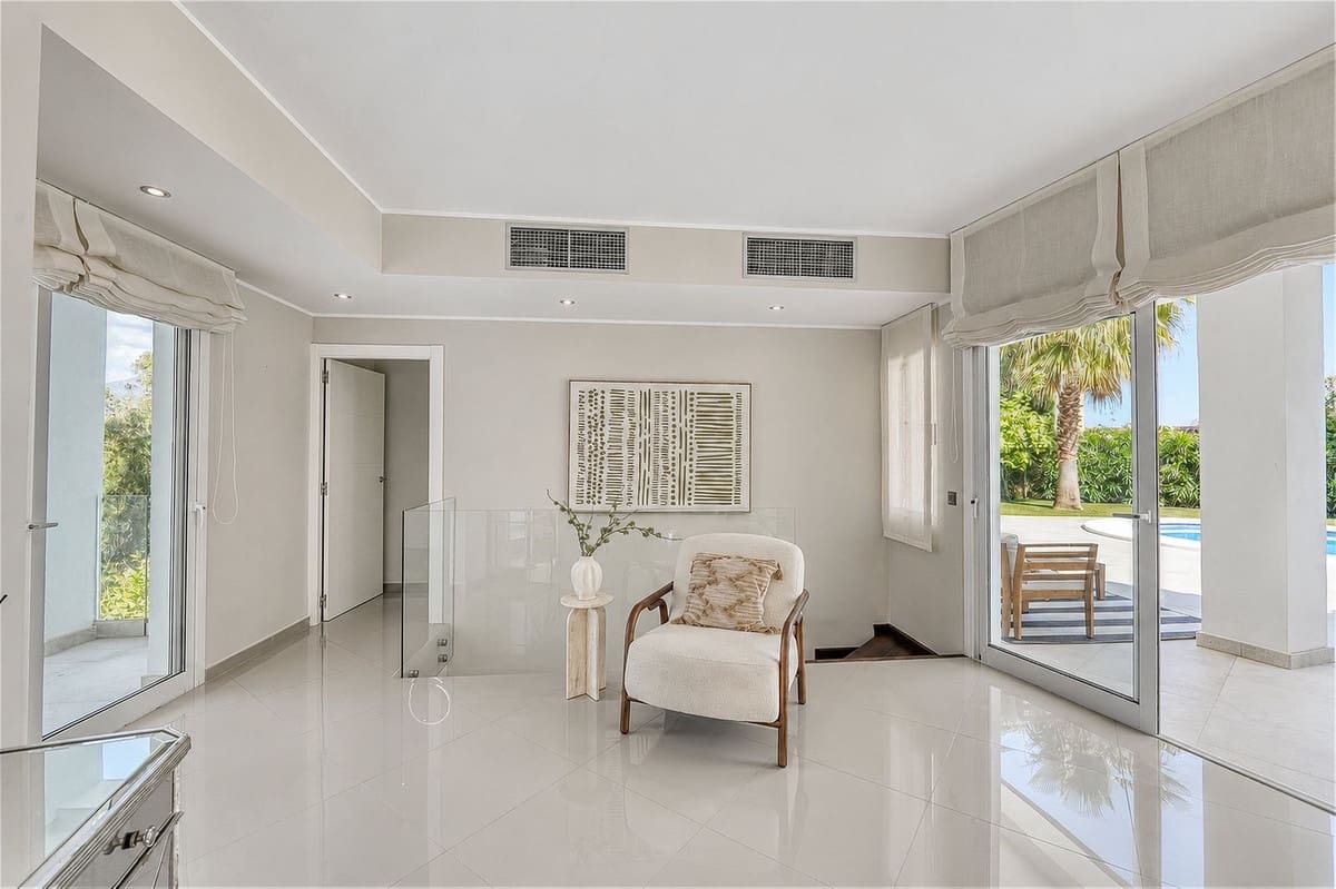 Chalet de 4 habitaciones en Benahavís en venta con piscina garaje - 2.950.000 € (Ref: 9854669)