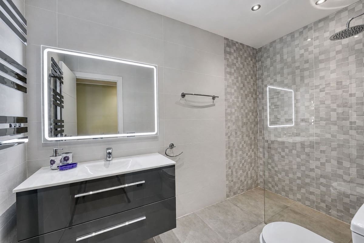 Chalet de 4 habitaciones en Benahavís en venta con piscina garaje - 2.950.000 € (Ref: 9854669)