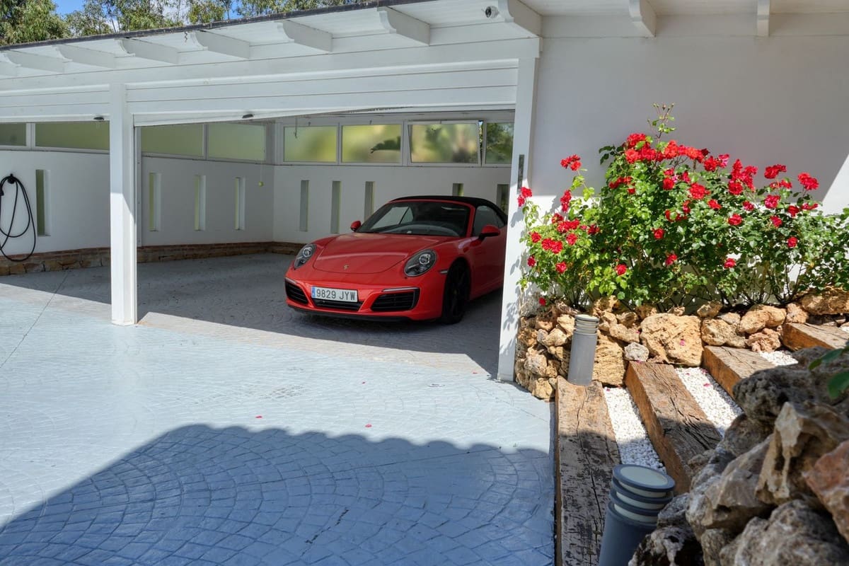 Chalet de 4 habitaciones en Benahavís en venta con piscina garaje - 2.950.000 € (Ref: 9854669)