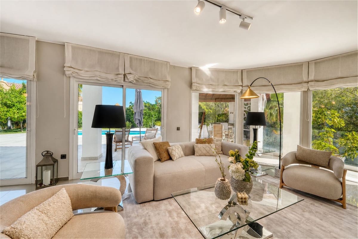 Chalet de 4 habitaciones en Benahavís en venta con piscina garaje - 2.950.000 € (Ref: 9854669)