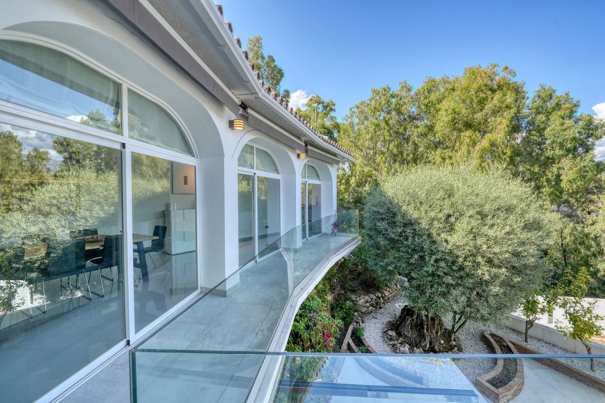 Chalet de 4 habitaciones en Benahavís en venta con piscina garaje - 2.950.000 € (Ref: 9854669)