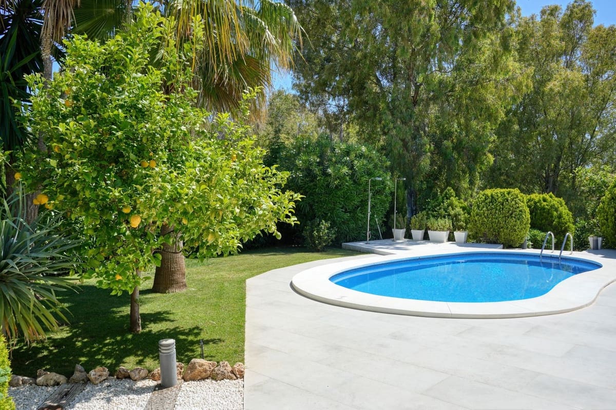 Chalet de 4 habitaciones en Benahavís en venta con piscina garaje - 2.950.000 € (Ref: 9854669)