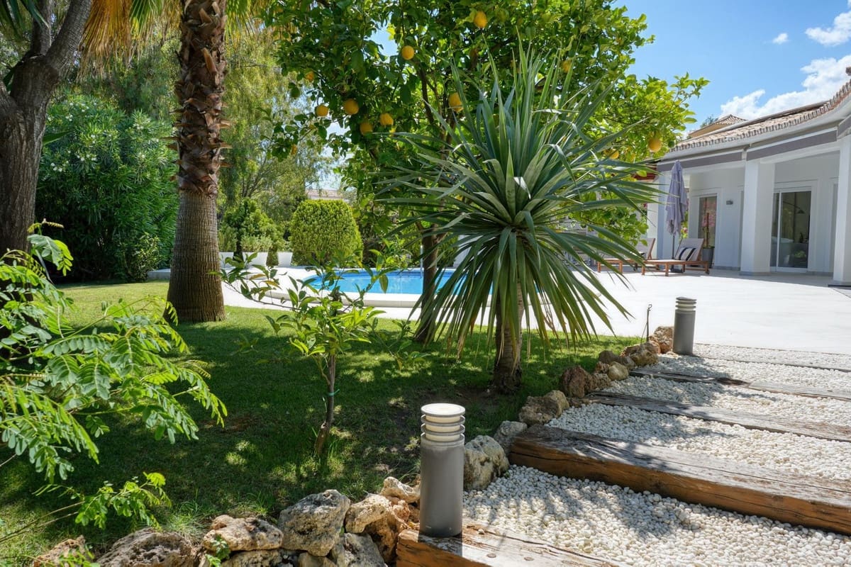 Chalet de 4 habitaciones en Benahavís en venta con piscina garaje - 2.950.000 € (Ref: 9854669)