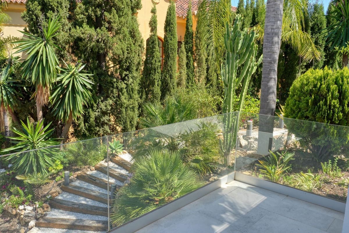 Chalet de 4 habitaciones en Benahavís en venta con piscina garaje - 2.950.000 € (Ref: 9854669)