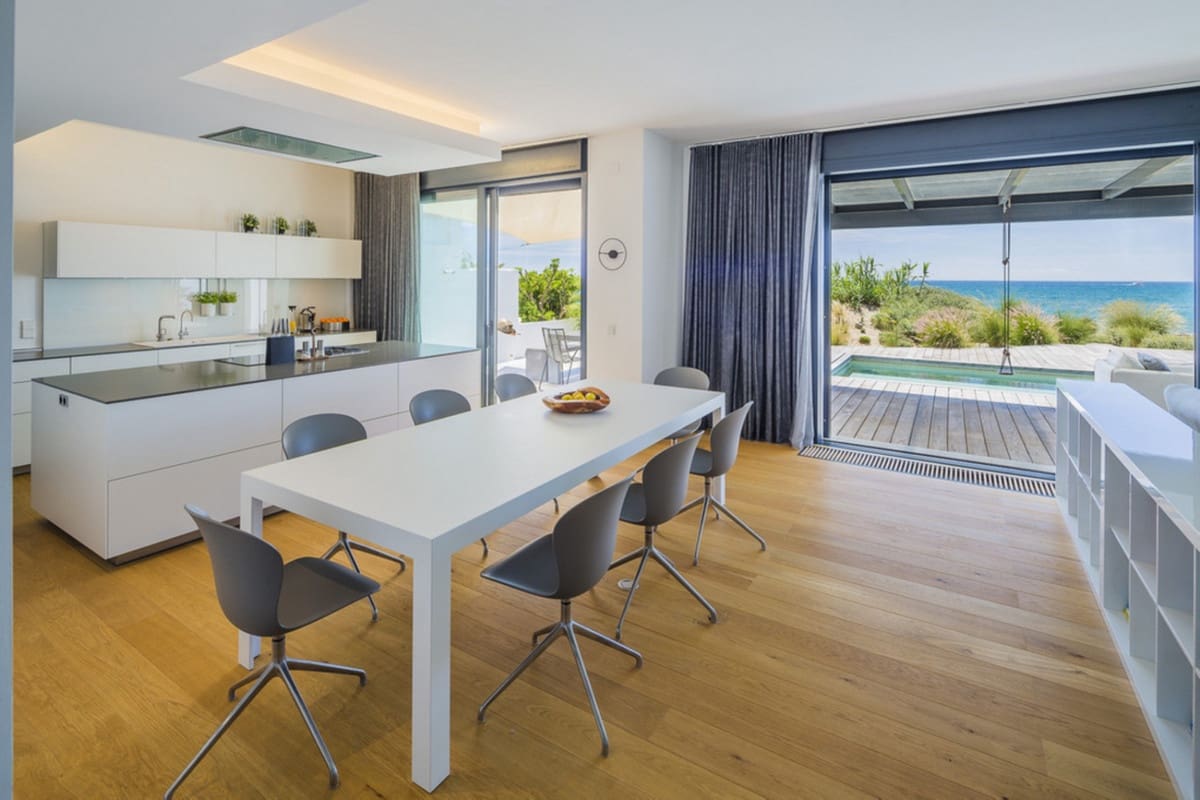 5 soverom Villa til salgs i Costabella med svømmebasseng garasje - € 6 500 000 (Ref: 9856251)