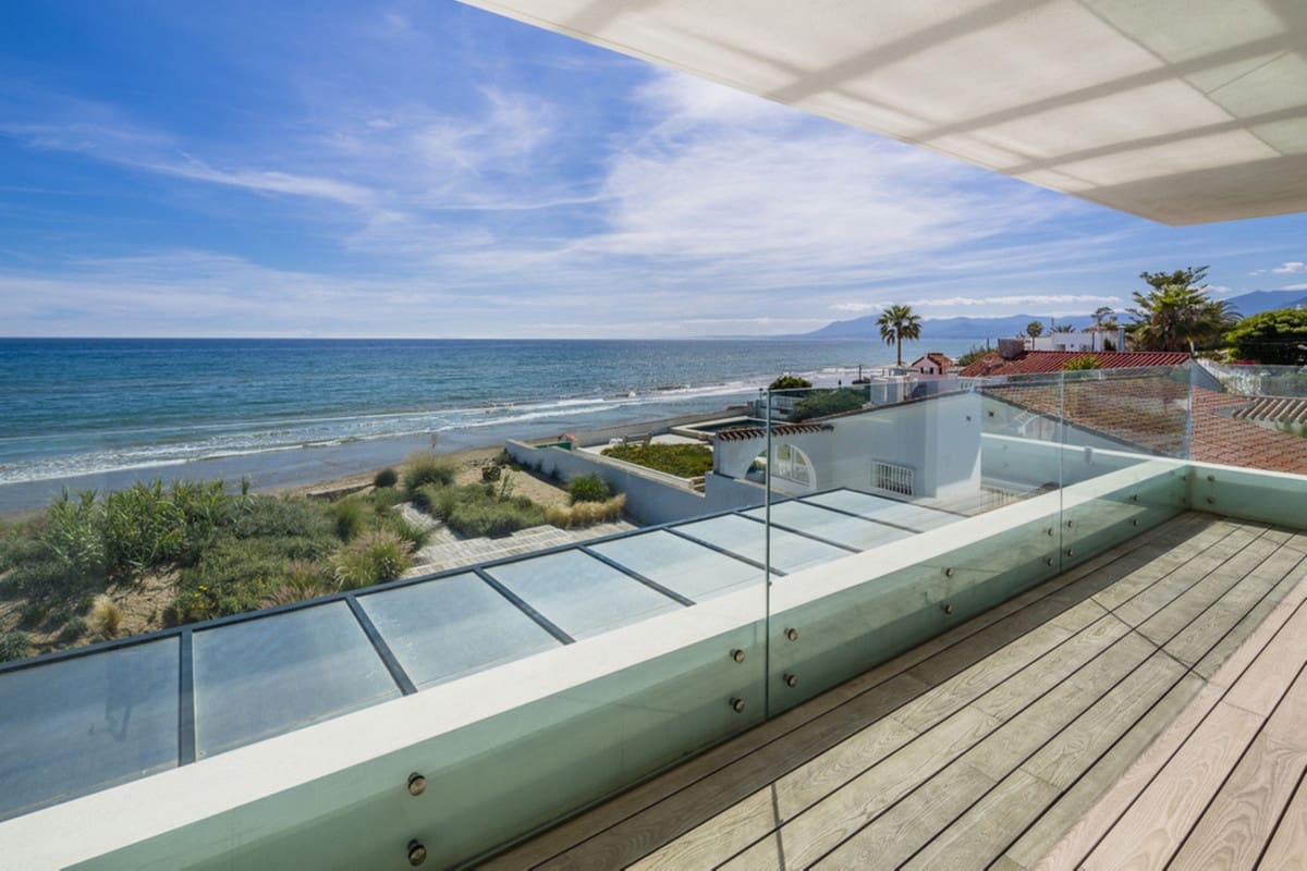 5 soverom Villa til salgs i Costabella med svømmebasseng garasje - € 6 500 000 (Ref: 9856251)