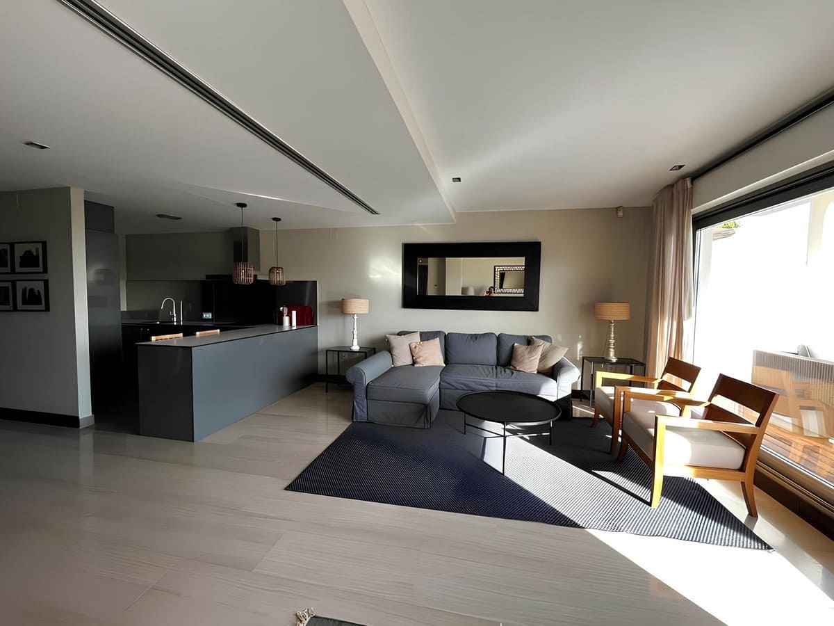 1 bedroom Apartment for sale in Benahavis with pool garage - € 390,000 (Ref: 9859608)