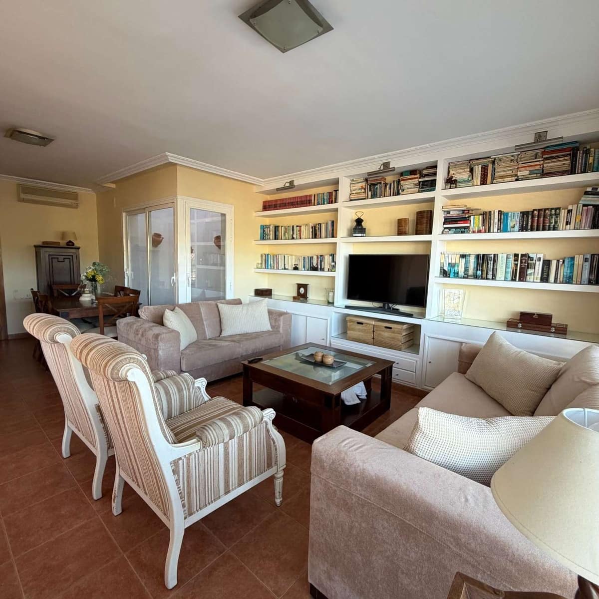 Pareado de 4 habitaciones en Calpe / Calp en venta con piscina garaje - 379.240 € (Ref: 10038967)