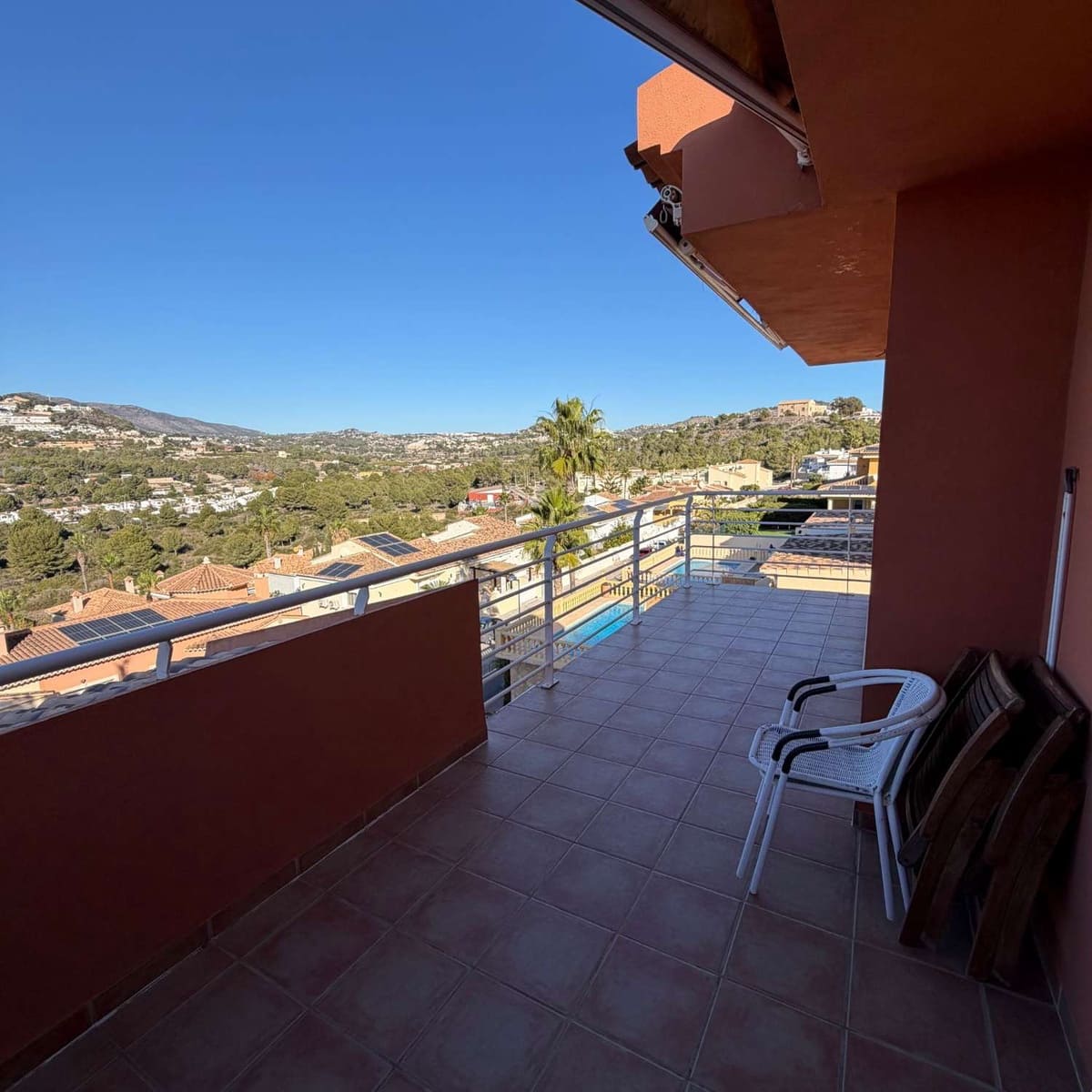 Pareado de 4 habitaciones en Calpe / Calp en venta con piscina garaje - 379.240 € (Ref: 10038967)