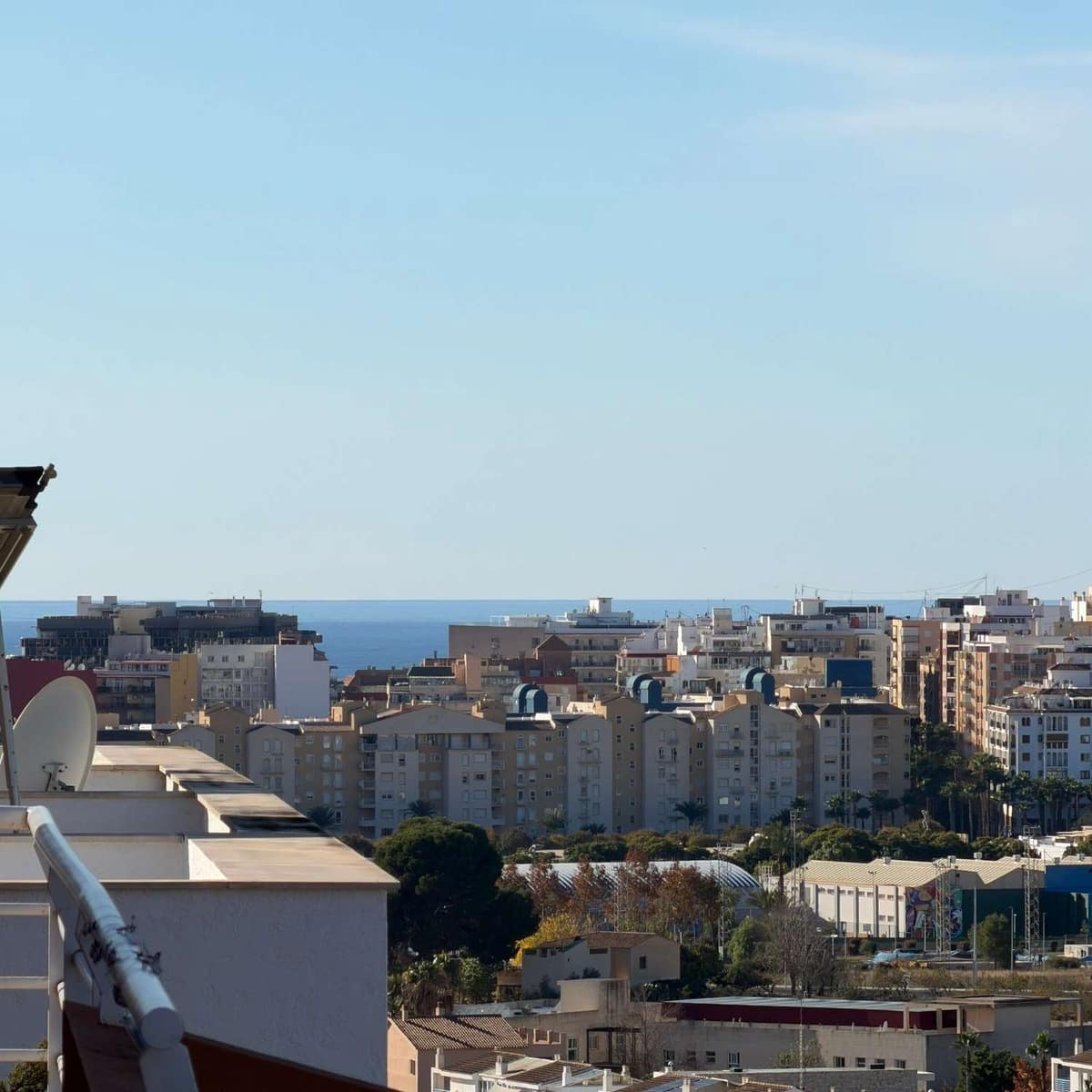 Pareado de 4 habitaciones en Calpe / Calp en venta con piscina garaje - 379.240 € (Ref: 10038967)