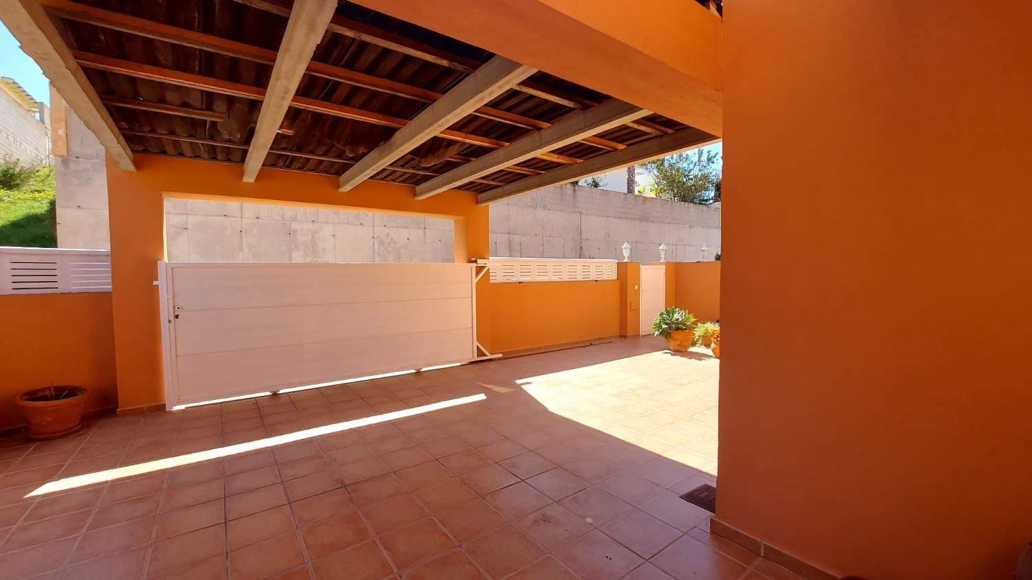 Chalet de 4 habitaciones en Calpe / Calp en venta con piscina garaje - 499.000 € (Ref: 10038968)
