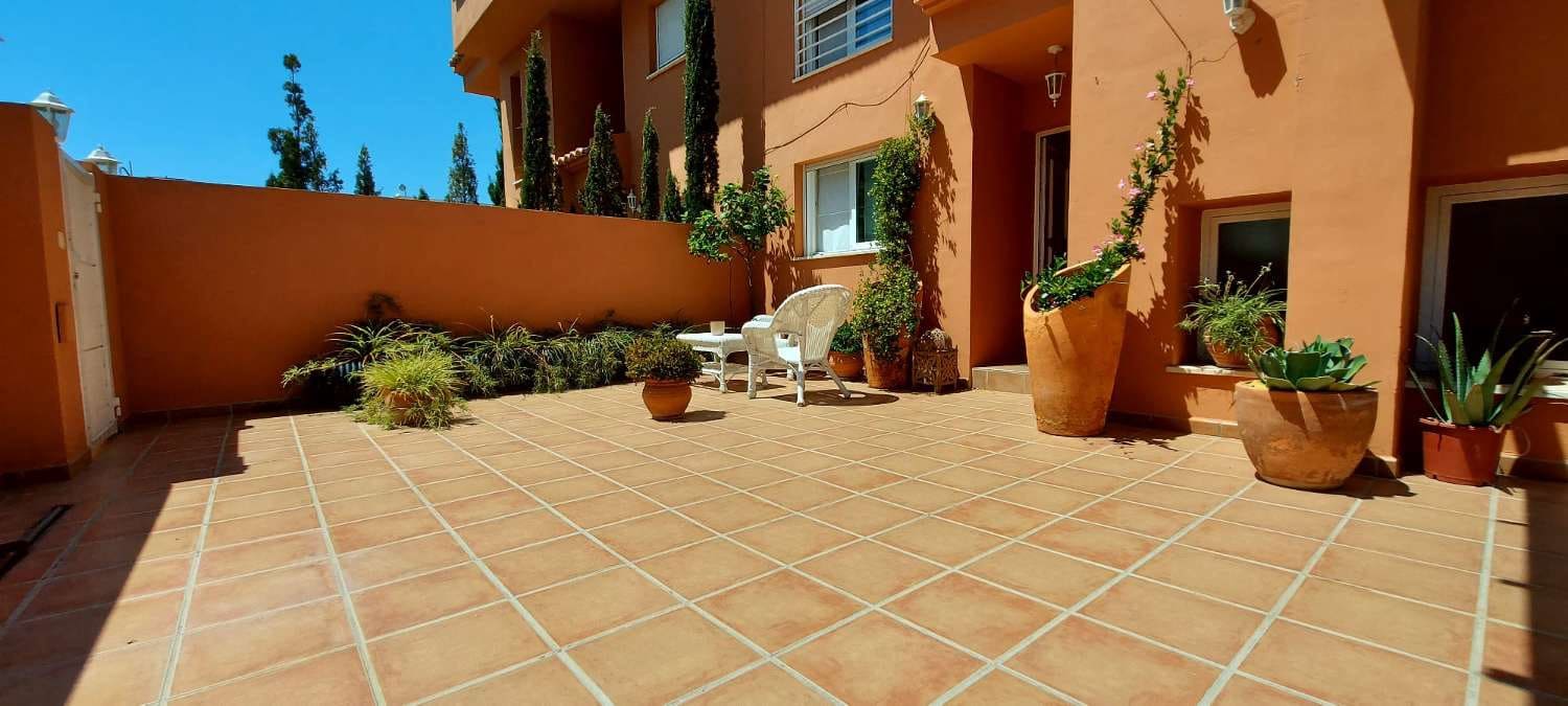 Chalet de 4 habitaciones en Calpe / Calp en venta con piscina garaje - 499.000 € (Ref: 10038968)