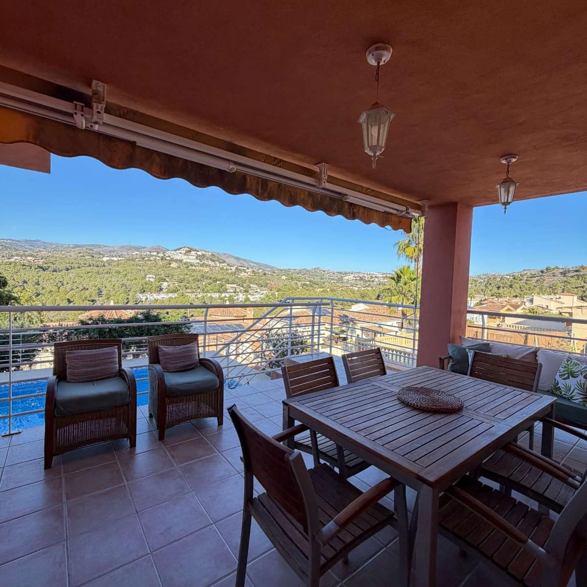 Chalet de 4 habitaciones en Calpe / Calp en venta con piscina garaje - 499.000 € (Ref: 10038968)
