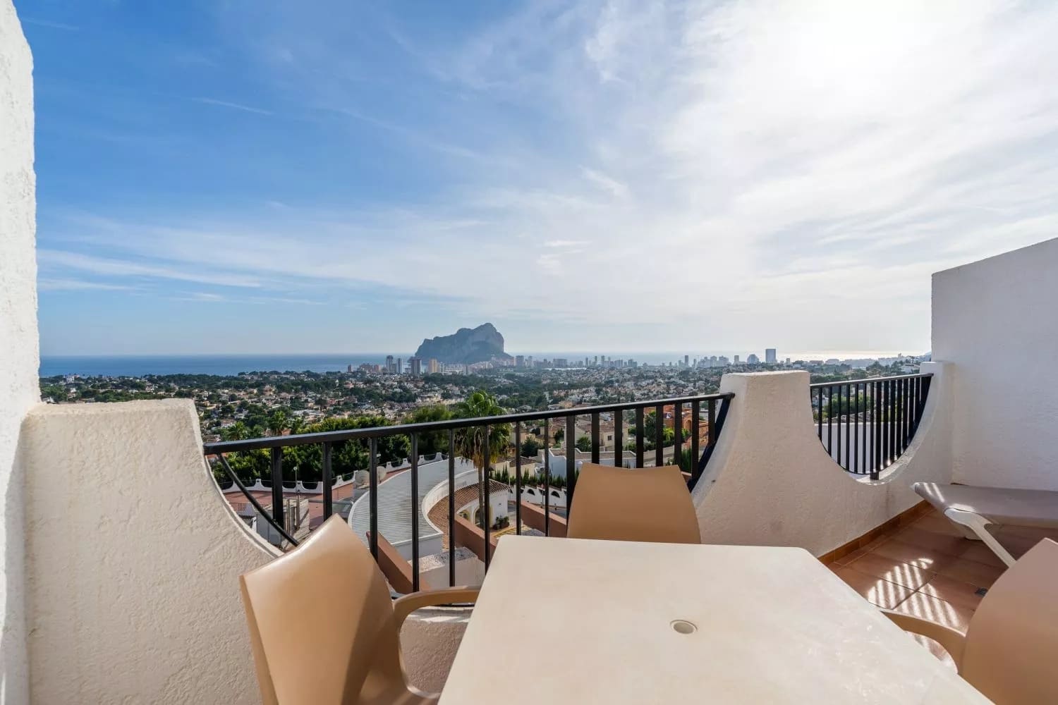 1 Zimmer Bungalow zu verkaufen in Calpe / Calp mit Pool Garage - 180.000 € (Ref: 10049908)