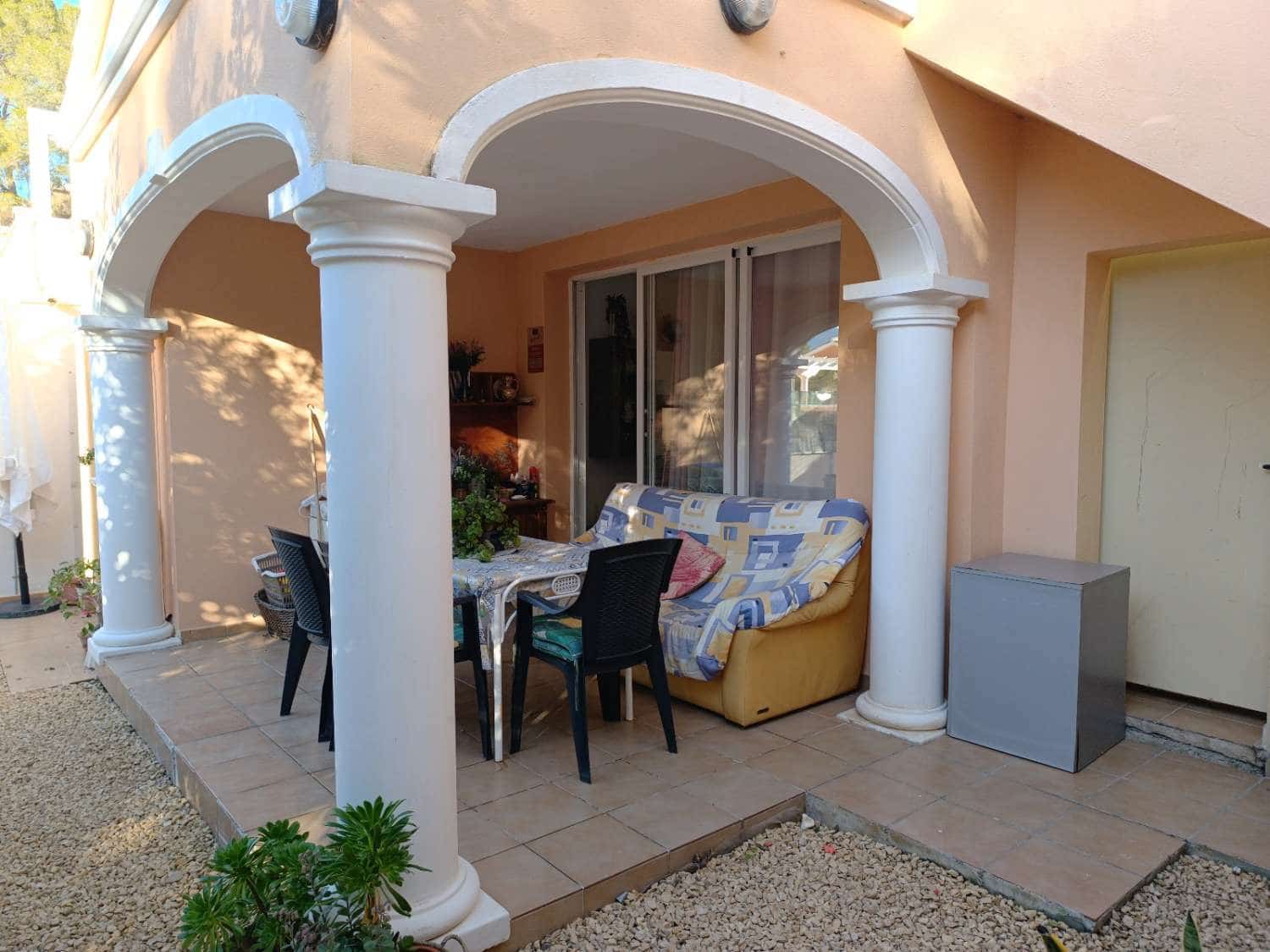 2 soveværelse Semi-Rækkehus til salg i Calpe / Calp med swimmingpool - € 285.000 (Ref: 8867692)