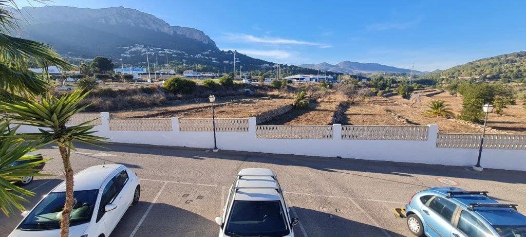 3 soveværelse Semi-Rækkehus til salg i Calpe / Calp med swimmingpool garage - € 350.000 (Ref: 9321444)