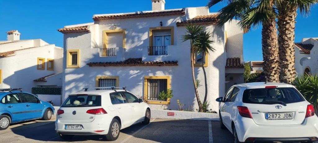 3 soveværelse Semi-Rækkehus til salg i Calpe / Calp med swimmingpool garage - € 350.000 (Ref: 9321444)