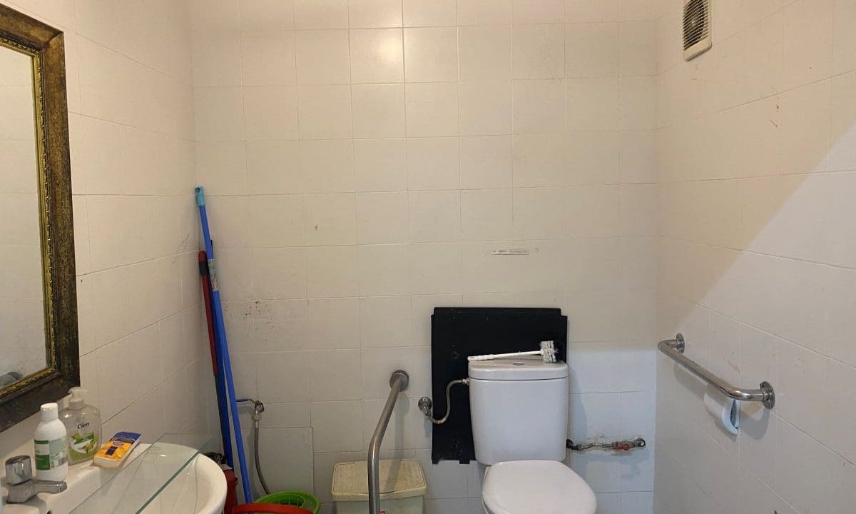 Commercial for sale in Calpe / Calp - € 169,000 (Ref: 9330076)