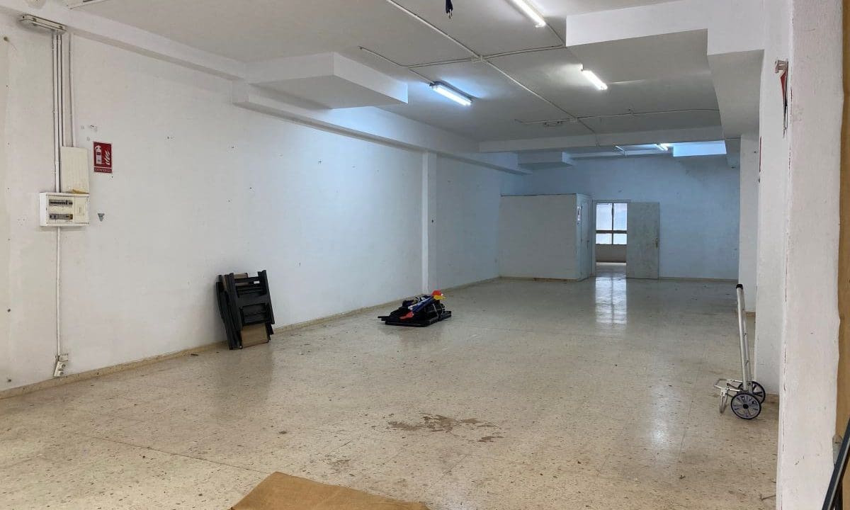 Commercial for sale in Calpe / Calp - € 169,000 (Ref: 9330076)