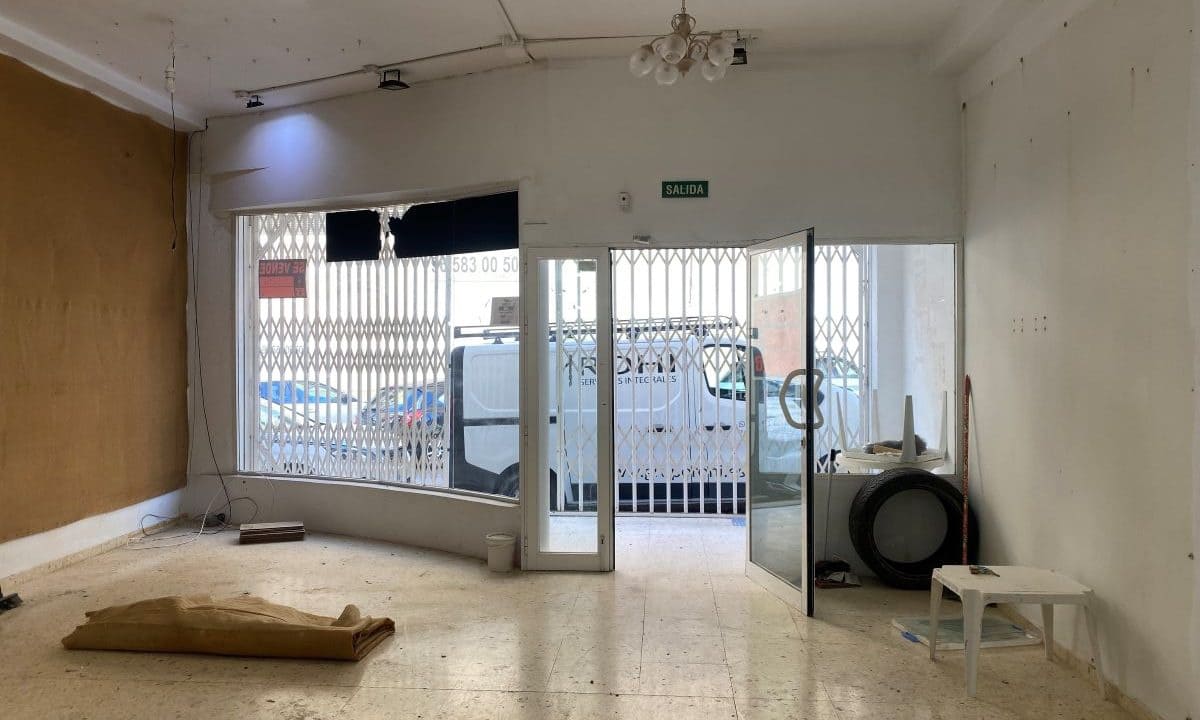 Commercial for sale in Calpe / Calp - € 169,000 (Ref: 9330076)