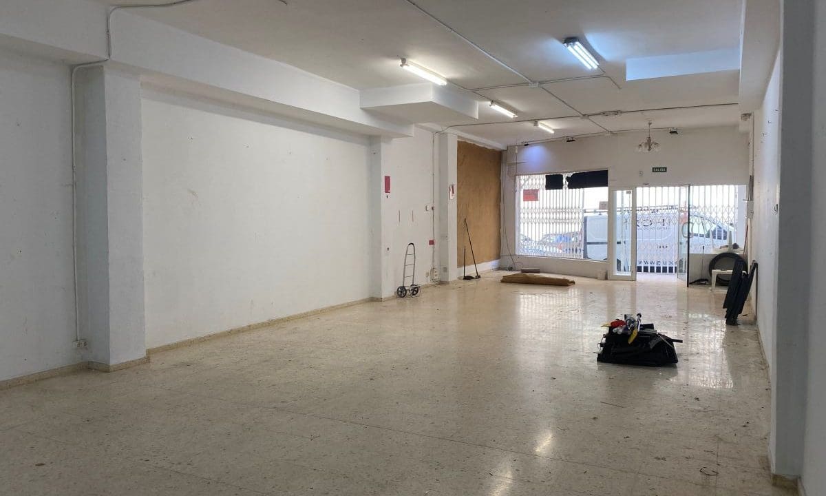 Commercial for sale in Calpe / Calp - € 169,000 (Ref: 9330076)
