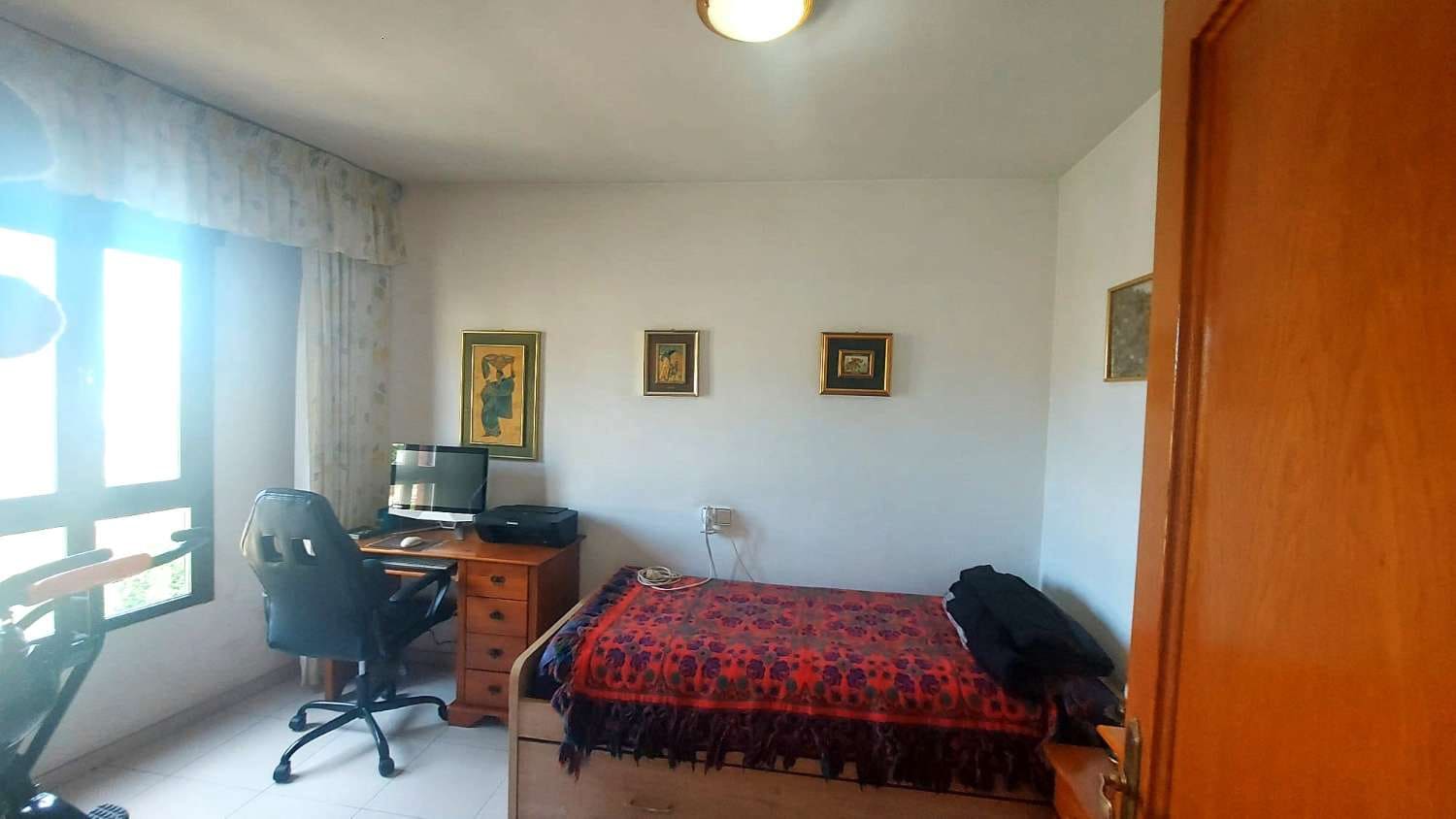 3 sypialnia Apartament na sprzedaż w Calpe / Calp z garażem - 245 000 € (Ref: 9341840)
