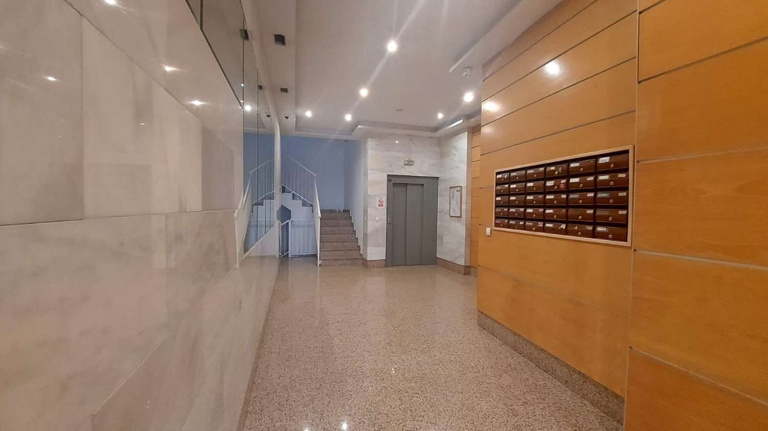 3 bedroom Beach Apartment for sale in Calpe / Calp with pool - € 249,000 (Ref: 9499631)