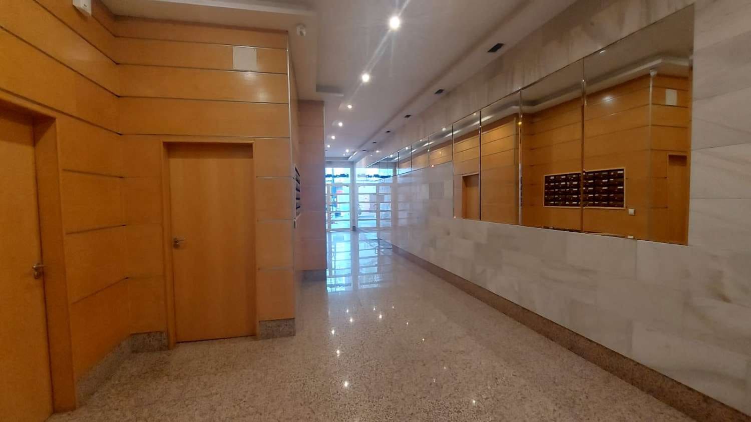 3 bedroom Beach Apartment for sale in Calpe / Calp with pool - € 249,000 (Ref: 9499631)