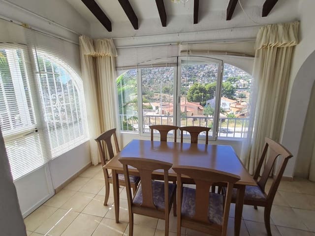 Chalet de 3 habitaciones en Calpe / Calp en venta con piscina - 495.000 € (Ref: 9550580)